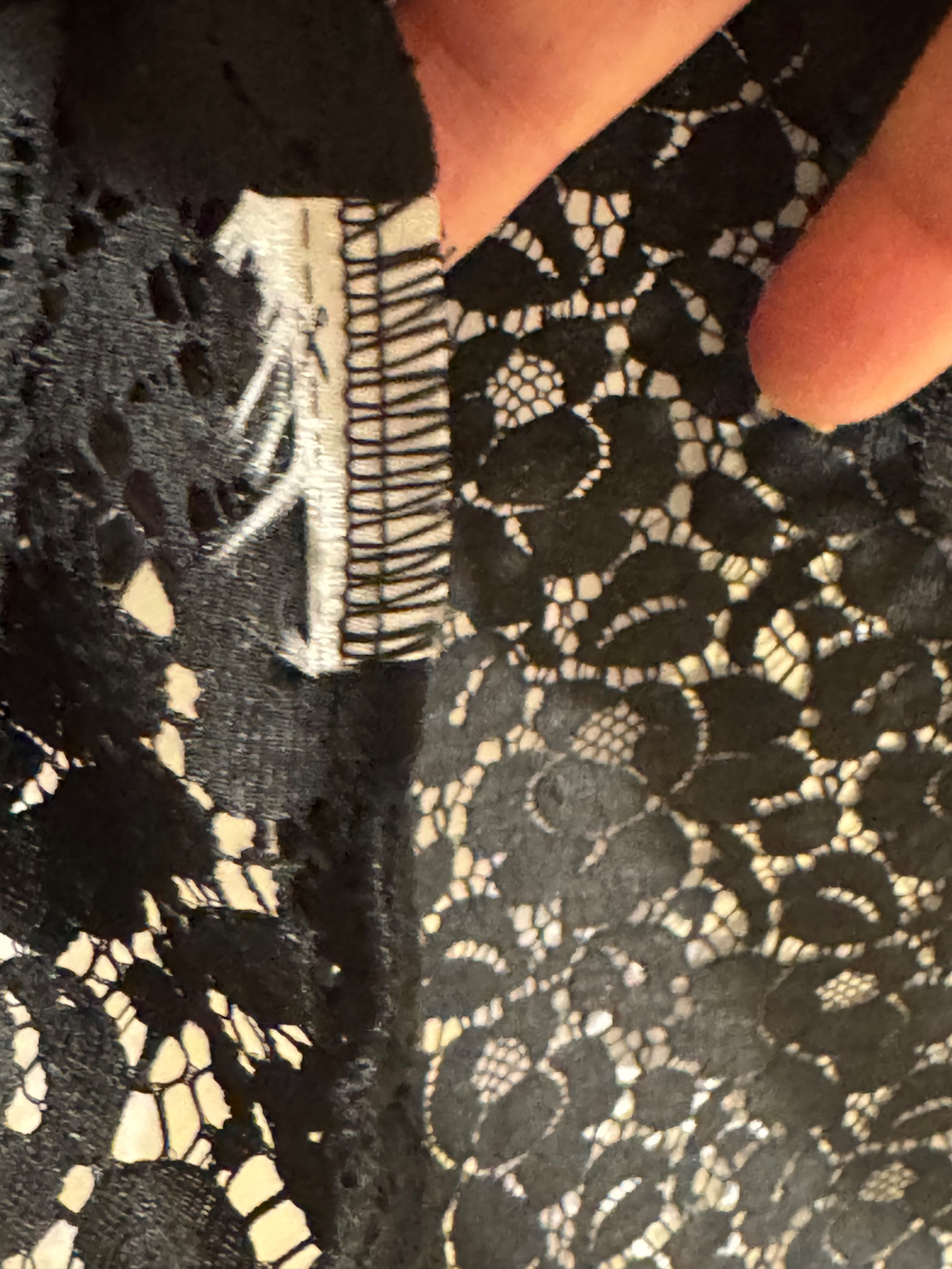 Banana Republic Lace Blouse Black Bell Sleeve Size L - Picture 5 of 6